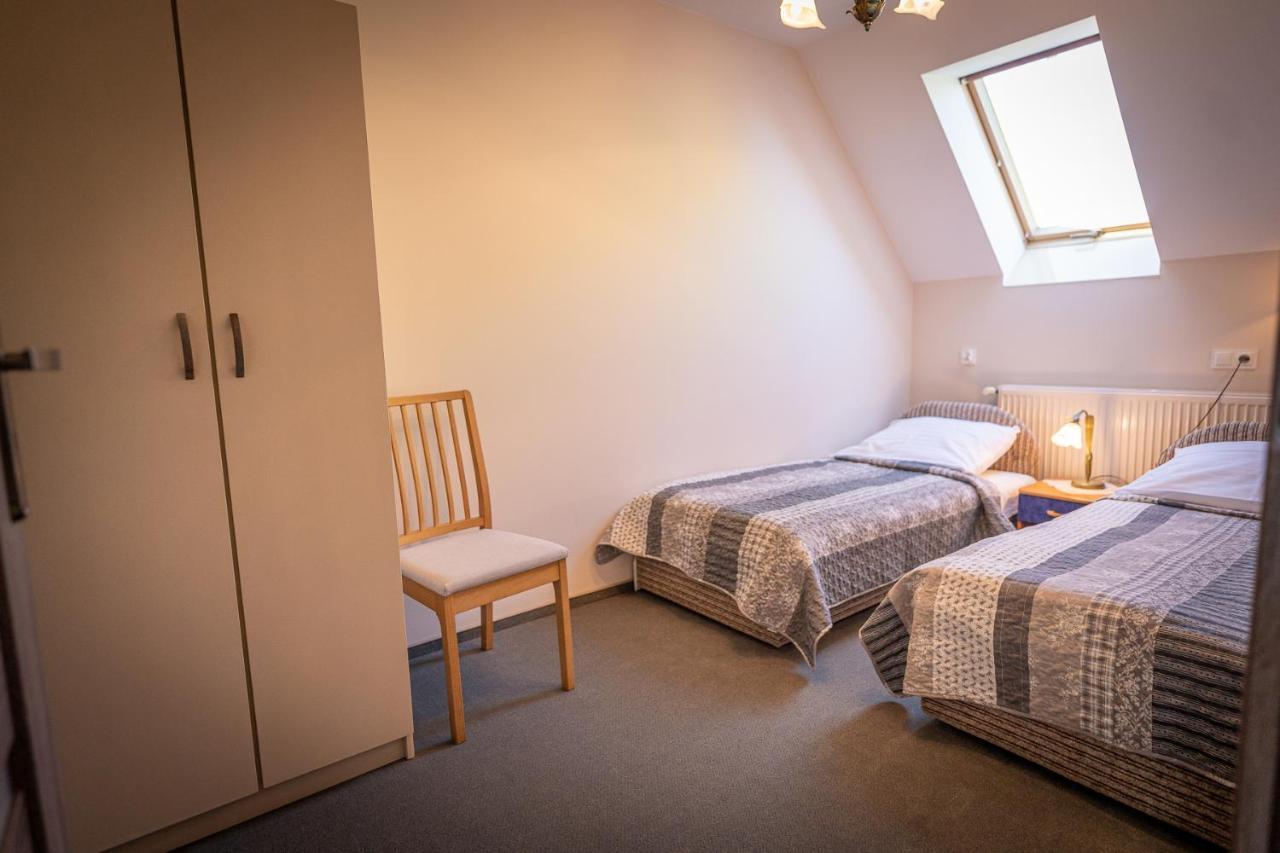Osada Koszalkowo Wiezyca Szymbark  Extérieur photo